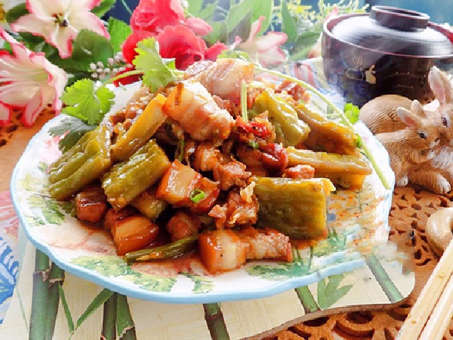 Thịt kho khổ qua