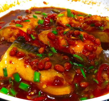 Cá hú kho tương