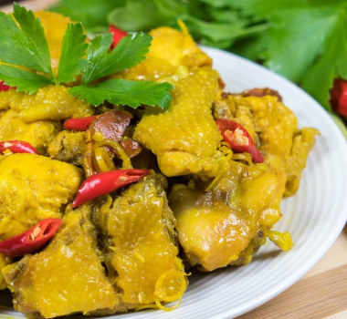 Gà kho sả nghệ