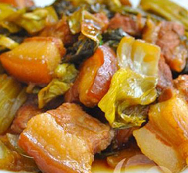 Thịt kho cải chua