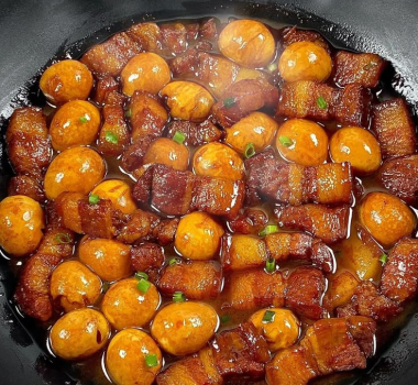 Thịt Kho Trứng Cút